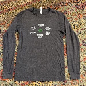 Graphic print Portland transportation long sleeve shirt, small, great condition